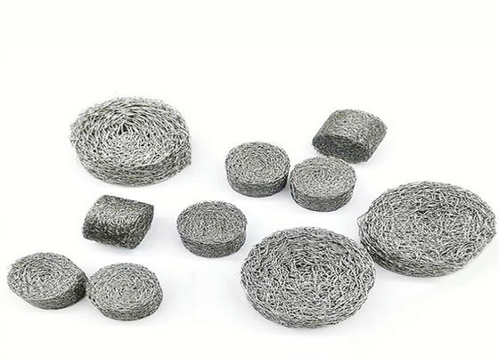 Rede de fios de malha de tricô comprimido versátil para várias aplicações de filtragem