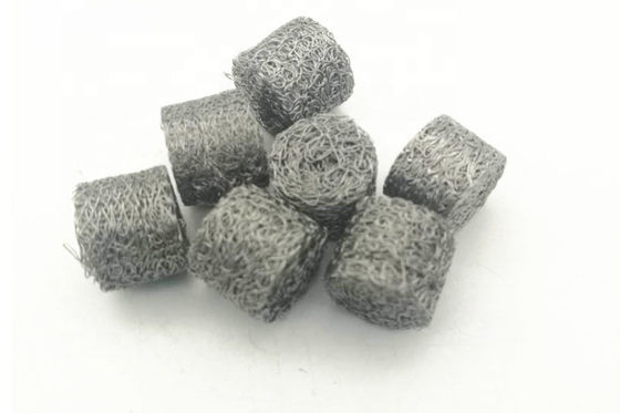 Malha de arame de malha comprimida flexível de 20*60mm, proporcionando excelente filtragem e estabilidade estrutural em aplicações industriais